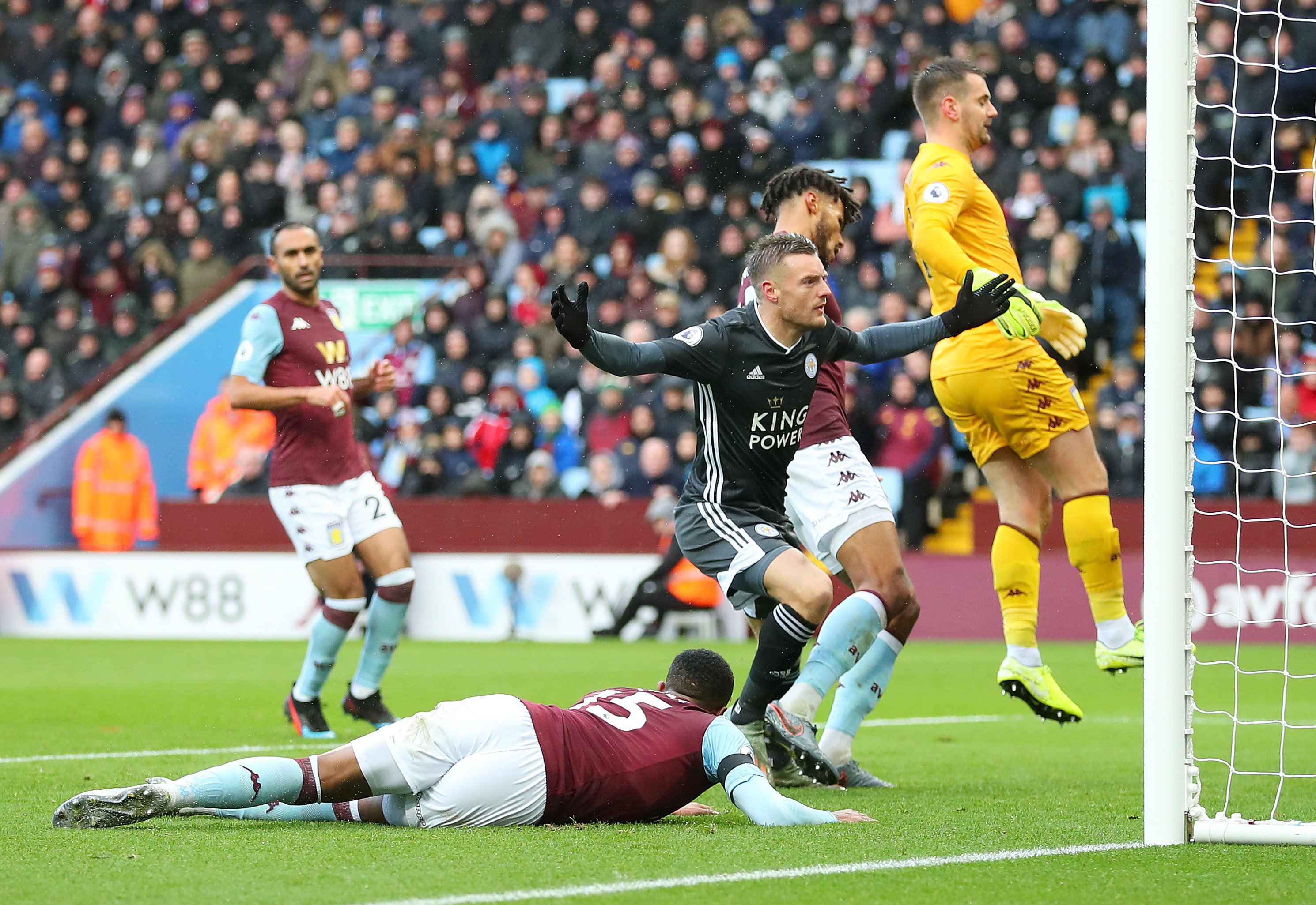 联赛中打入 联赛中打入